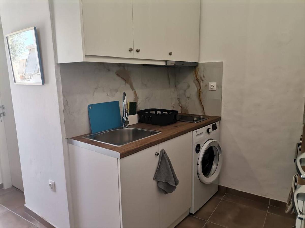 Lávrion Blue Central Apt 10 Min To The Port/ Wash Machine מראה חיצוני תמונה